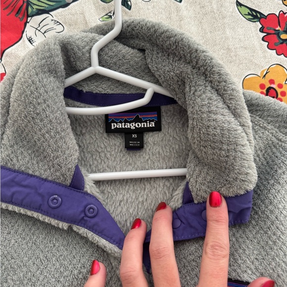 Gray women’s fleece pullover - Picture 3 of 4